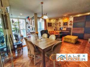 Prelep trosoban stan na Limanu