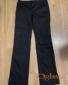 Sportski model sa džepovima M veličina