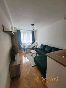 Lux stan u Lukijana Mušickog+garaža ID#5447