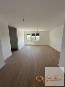 Trosoban stan u Novoj Pazovi, 70 m²