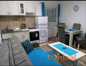 Predstavljamo vam namešten jednoiposoban stan od 27m² na Adicama.