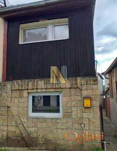 Vikendica na Kamenjaru