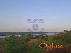 Odličan plac u Krčedinu