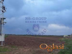 Građevinski plac u Budisavi pogodan za izgradnju kuće, hale..