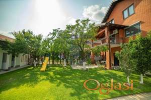 Futog spratna kuća 280m2!