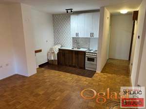 NOVO NASELJE, 27m2+2m2, Garsonjera, Useljiva