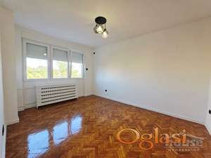 STAN - NOVI SAD - BULEVAR - 64m2 - 192000 evra