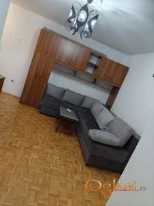Novosadskog sajma 11-garsonjera 32m2 sa terasom