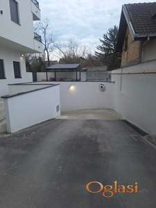 Garazno mesto Somborska 49
