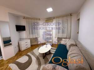 Izdaje se kompletno nameštena garsonjera površine 37m² na odličnoj lokaciji
