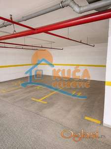 Izdaje se garažno mesto na Paliluli, 12m2