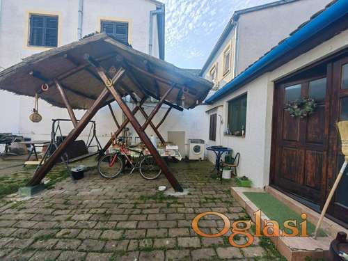 Dvosoban stan u Starom Majuru!