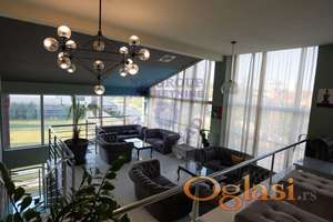 Poslovna zgrada u Bačkoj Palanci!