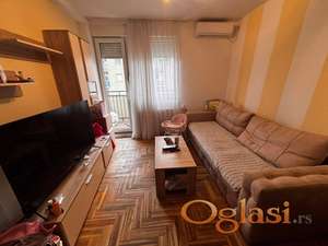 Odličan dvosoban stan - Detelinara ! Koste Racina !