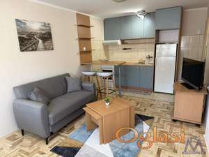 Stan,NOVI SAD,CENTAR,kv: 37, € 450, ID: 9101946