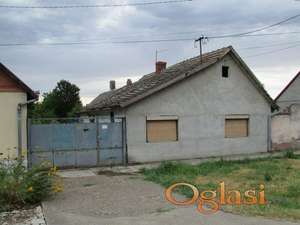 Prodaja kuće u blizini topolskog puta
