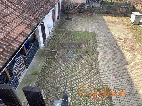 Odlična poslovno - stambena prilika u centru Sremske Kamenice