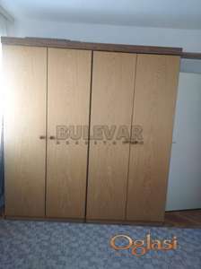 Izdaje se dvosoban stan 47m2 u Durlanu u Knjaževačkoj ulici!!!