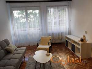 Dvosoban stan u blizini železničke stanice