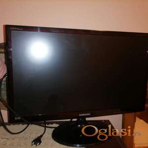 Prodajem TV Samsung 24 inča