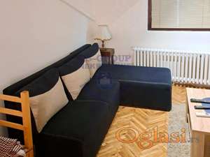 Na prodaju odlicna garsonjera na jednoj od najtrazenijih lokacija u gradu, Podbari.