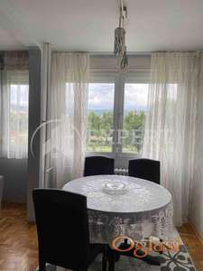 Izdaje se dvoiposoban stan na Bulevaru Nemanjića, 66m2
