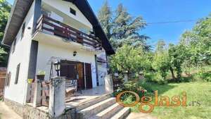 Kuca u Rakovcu sa pogledom na Novi Sad