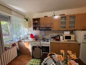 Na prodaju jednoiposoban stan od 33m² na Satelitu.