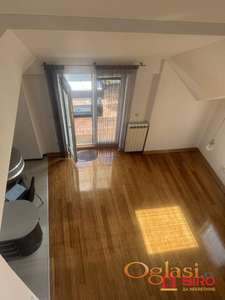 ---Trsoban stan 86 m2 kod Hrama Svetog Save---