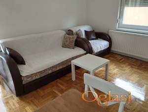 Jednoiposoban stan sa parking mestom