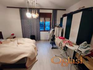 Kuca,SREMSKI KARLOVCI,SREMSKI KARLOVCI,kvadratura: 256, € 170000, ID: 3090057