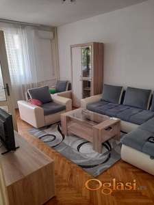 Komforan dvosoban stan na Keju