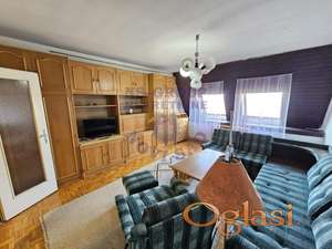 Prostran,funkcionalan,svetao i izuzetno komforan stan 82m2 na Novoj Detelinari