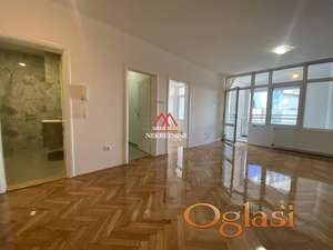 Renoviran dvosoban stan - 50m2 - Bulevar Oslobodjenja