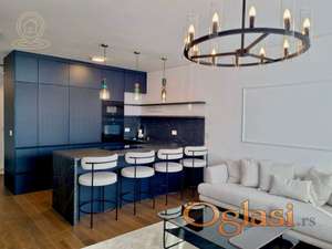 Prodaja modernog trosobnog stana u zgradi Lastavice – Novi Beograd, potpuno nov i luksuzno opremljen