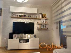 Izdaje se trosoban stan na Novom naselju u manjoj zgradi - useljiv od 01.02.2026. - 450 eura