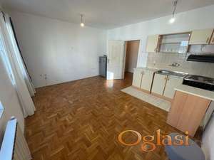 Stan NOVI SAD,BULEVAR EVROPE,kv: 26, € 84400, ID: 1019303