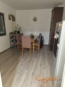 Prodajem kucu u Futogu!