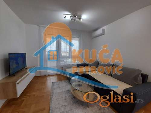 Izdaje se nov jednoiposoban stan na Paliluli, sa garažnim mestom, 52m2