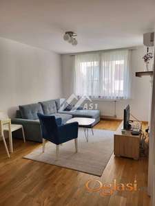 Izdajem LUX moderan jednoiposoban stan na Rotkvariji !!!-novija zgrada ID#5279