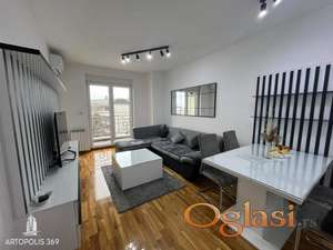 Lux, dvosoban sa garažom ID#1071