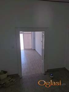 Lokal u blizini centra glavni ptu NS-BG