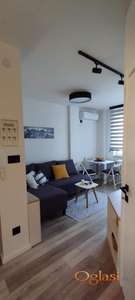 LEP STAN NA ROTKVARIJI