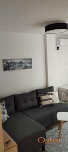 LEP STAN NA ROTKVARIJI