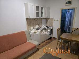 Izdajem lep jednosoban stan u Centru - 200e !! ID#4714