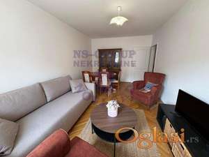 Komforan trosoban stan sa dve terase! Nova Detelinara!