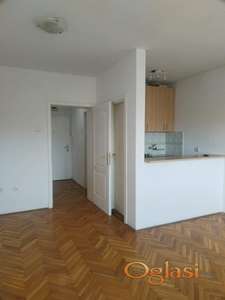 Sta , Novi Sad, Žitni trg, 42m2, kontakt: Marko 0658342940