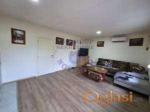 Prizemna kuća 209m2, Kać!