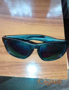 Zenske naocare-poklanjam