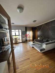 Luksuzan trosoban stan - 65m2 - Centar